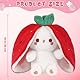 Edencomer Hasen Verstecken, Erdbeer-Hase Plüschtier mit Reißverschluss - Verwandelt Sich durch Umklappen in Kuschelhasen, Oster Geschenk für Kinder (10inch/ 25cm)