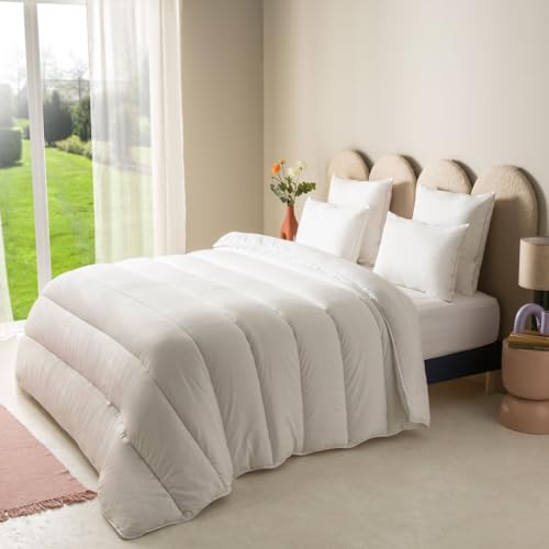 Dunlopillo - Couette Douce Nuit 240x260 cm - Chaude - 100% Polyester Fibre Creuse Siliconée - Enveloppe Microfibre Douceur Peau de Pêche - pour Chambres Peu...