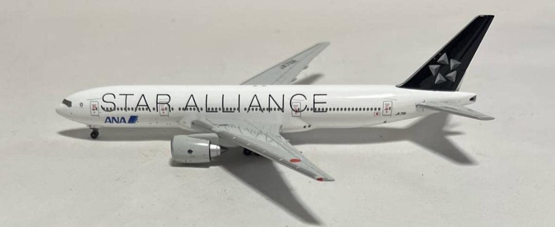 全日空商事 1/200 ANA B777-200 STAR ALLIANCE Amazon.co.jp: 全日空商事 ANA B777-200 Star Alliance : 文房具