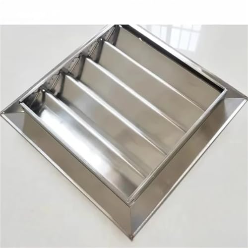 Grille de ventilation inox carrée au design architectural épuré