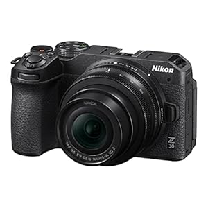 Nikon Z 30 Kit DX 16-50 mm 1:3.5-6.3 VR (20,9 MP, 11 Bilder pro Sekunde, Hybrid-AF mit Fokus-Assistent, ISO 100-51.200, 4K UHD Video mit bis zu 125 Minuten Länge) Schwarz