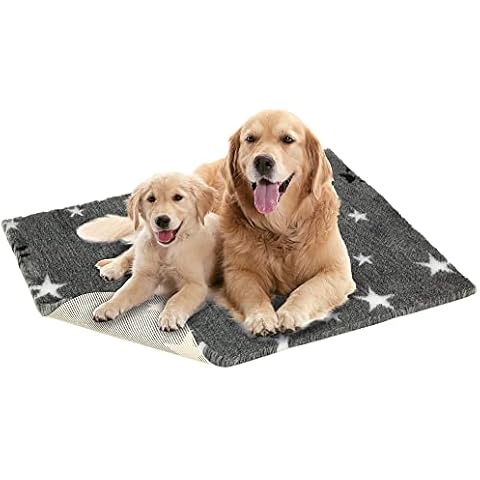Vetbed Non-Slip Dog Bed Medium - Grey, 100cm x 75cm - Machine Washable, Warm Dog and Puppy Vet Bed - Crate Mat Ideal for Whelping - Durable, Non-Allergenic, Non-Toxic Cat and Dog Bedding by Petlife Cover