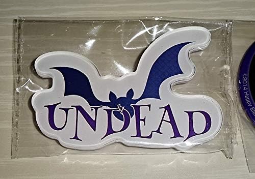 Amazon あんさんぶるスターズ あんスタ Undead ロゴ バッジ 2個セット 缶バッジ クリップバッジ アニメ 萌えグッズ 通販