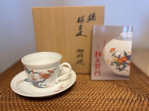 【柿右衛門】人間国宝　十四代酒井田柿右衛門作　ティーカップ&ソーサー 濁手十四代柿右衛門 本人作カップ&ソーサー｜Yahoo!フリマ（旧