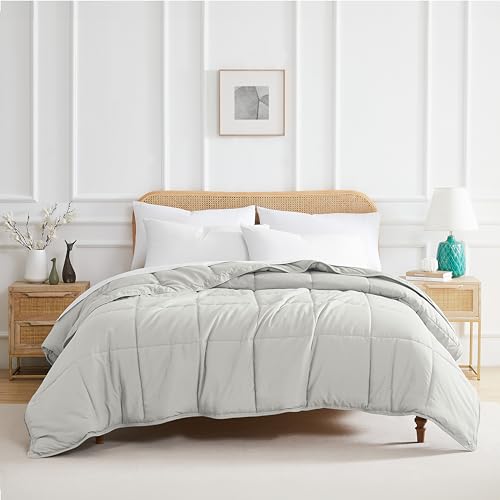 Southshore Fine Living, Inc. Queen/Full Comforters, Pet Hair Resistant Bedding, Down-Alternative Comforter Queen Size, Oversized Fluffy Bedspread, Full Size, Light Grey