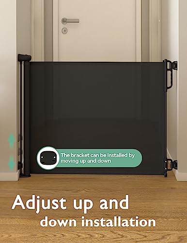 Momcozy Automatischer Verriegelung Treppenschutzgitter Ausziehbar für Baby, Haustier Türschutzgitter, Kinderschutzgitter, Einhändig Öffnen,0-140 cm, Geeignet für Treppen/Türen/Innen & Außen