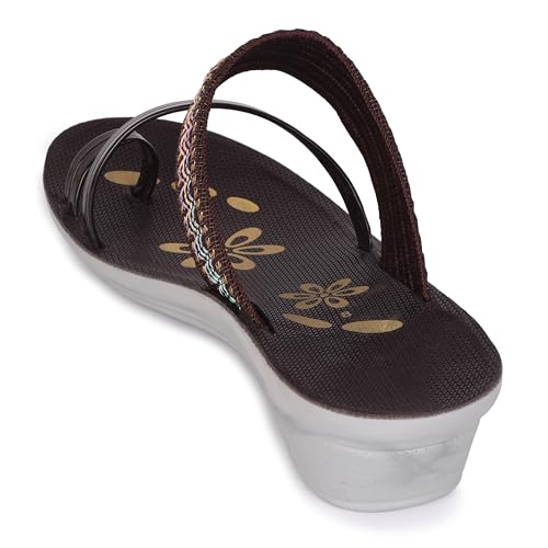 Image of Women Stylish & Comfortable Sandals | Lightweight Cushioned Footbed | Anti-Slip Sole, Casual Footwear