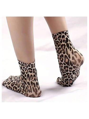 Image of COZYEASE Women's 2 Pairs Leopard Print Ankle Socks Lightweight Soft Casual Y2k Crew Socks Multicolor One-Size