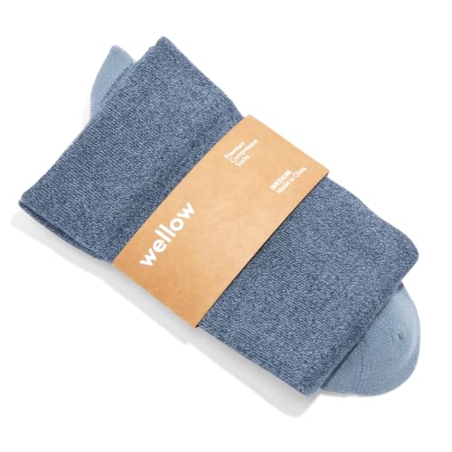 Image of Wellow Knee High Compression Socks for Men & Women, 18-25 mmHg, Bamboo Viscose, Swelling Relief