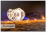 Feuershow am Strand Urlaubsreisende Langsame Verschlusszeit Nachtszene Portugal Design 1 Kühlschrankmagnet