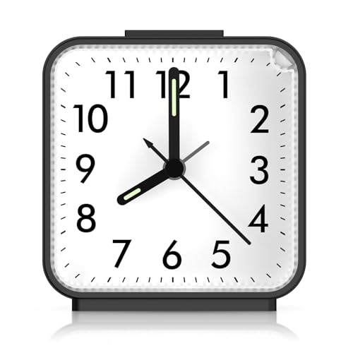 Lista de Despertadores de viaje al mejor precio. 41 AMIR Reloj Despertador analógico, silencioso y pequeño sin tictac, Reloj Despertador de Viaje con repetición y luz, Sonidos de pitido Ascendente, computadora (Negro)