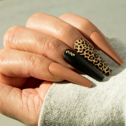 Image of L.A. COLORS 26PC Lavish Nail Tips W /Glue, Wild Rush (Coffin) (Carded) CNT359