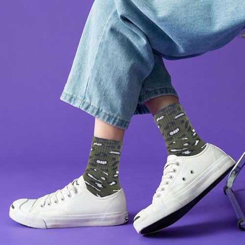 Image of Animal Print Crew Socks Trendy Pattern Quartz Socks Leopard Printed Dress Socks for Women, Men