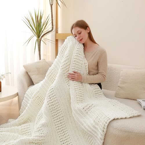 Image of #6 Super Bulky Blanket Yarn for Crocheting - 4 Skeins(Each 10.5oz /300g, 220yds /201m), Chunky Chenille Thick Plush Big Soft Yarn for Crocheting Knitting Blankets, Cream