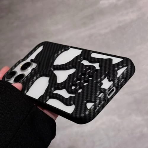 Coque iPhone 16 Plus ajourée : restez tendance et connecté en terrasse