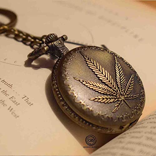 Image of AUGEN Pocket Watch Metal Keychain Leaf Retro Vintage for Gifting With Key Ring Anti-Rust (Pack Of 1)