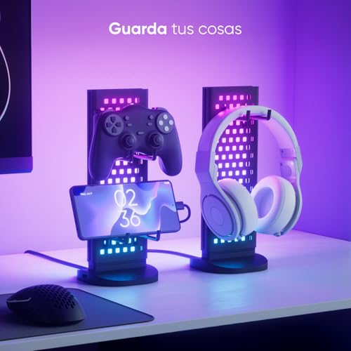 Ejemplo comercial de dos Pegboard Desk Dock organizando accesorios