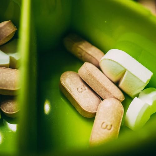 『Counterfeit Supplements: Risks and Prevention』のカバーアート