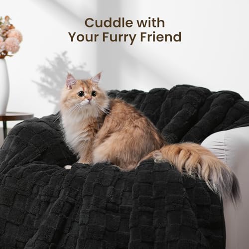 Image of 15lbs Weighted Blanket Twin Size, Classy Soft Jacquard 3D Checkered Sherpa Weighted Blankets for Adults, Cozy Fluffy Bed Blanket for Sleeping, 48 x 72 inches, Ceramic Beads, Black