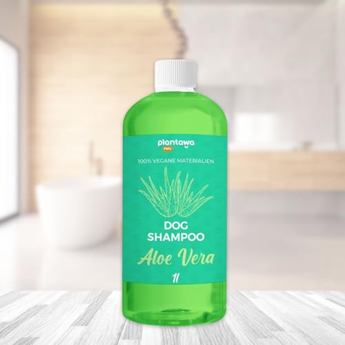 PLANTAWA - Aloe Vera Hundeshampoo 1L | Hundeshampoo für empfindliche Haut und Dermatitis | Anti-Irritation Action Allergenfrei, Parabenfrei, 100% Vegan mit natürlichen Extrakten