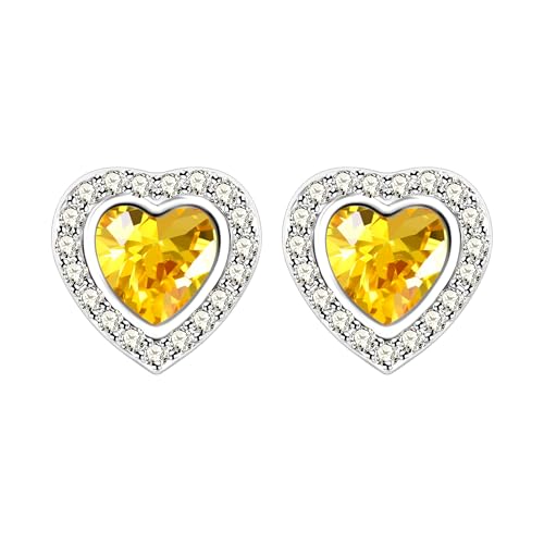 ❷ Materiale: Realizzati in ottone ipoallergenico e zirconia, questi orecchini a forma di cuore sono durevoli e sicuri per la pelle sensibile. Il materiale in ottone garantisce che gli orecchini siano robusti ma leggeri, offrendo un'esperienza di indossamento confortevole.