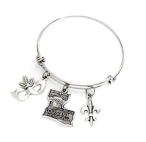 Louisiana Bracelet. Includes State of Louisiana, Party mask, and Fleur de Lis Charms. New Orleans gift. Bourbon Street Jewelry.