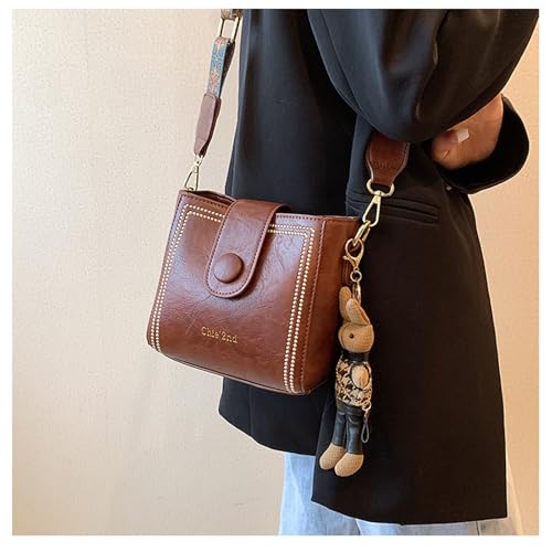 Vintage Fashion Bag With Adjustable Wider Shoulder Strap, Vintage Retro Small Water Bucket Bag, with Cute Doll Pendants2