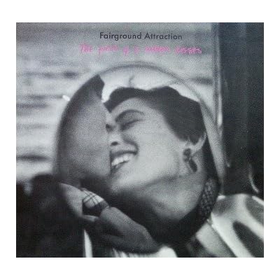 Fairground Attraction / The first of a million kisses / Includes the Hit Singles "PERFECT" + "FIND MY LOVE" + "A SMILE IN A WHISPER" / 1988 /RCA # PL71696 / Bildh&uuml;lle mit ORIGINAL 4-seitiger illustrierter Text-Beilage / Deutsche Pressung / 12" Vinyl Langspiel Schallplatte