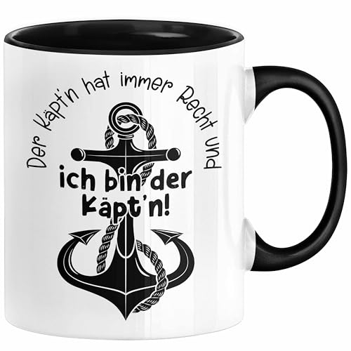 Kapit&auml;n Tasse Geschenk Der K&auml;ptn Hat Immer Recht Und Ich Bin Der K&auml;ptn Bootsf&uuml;hrer Boot Besitzer Kaffee-Becher (Schwarz)