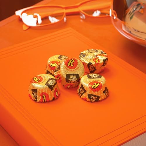 CandyKrave Reses Miniatures Peanut Butter Pie Flavored Peanut Butter Cups