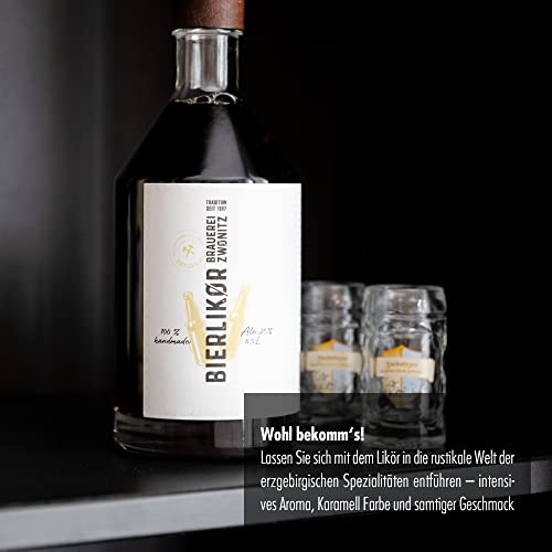 Brauerei Zwönitz Likör Geschenkset/Geschenkset aus Bierlikör 0,5l und zwei Shotgläser 4cl in Form eines Mini Bierkrug… – Bild 4
