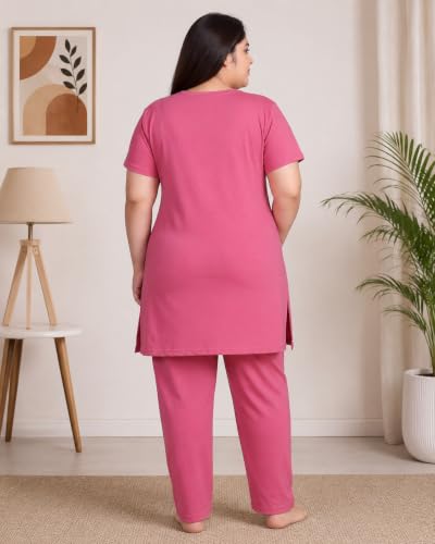Image of In Love Women's Plus Size Printed Cotton Long-Line T-Shirt with Pocket | Cotton fabric - soft longline T-shirt with easy plus-size fit