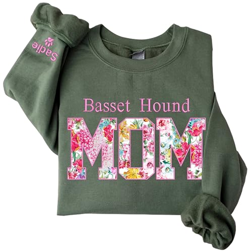 Chillever Custom Basset Hound Mom Sweatshirt, Cozy & Stylish Apparel for Dog Moms, Personalized Gift for Basset Hound Lovers, Comfortable Sweatshirt, Custom Design for Pet Owners