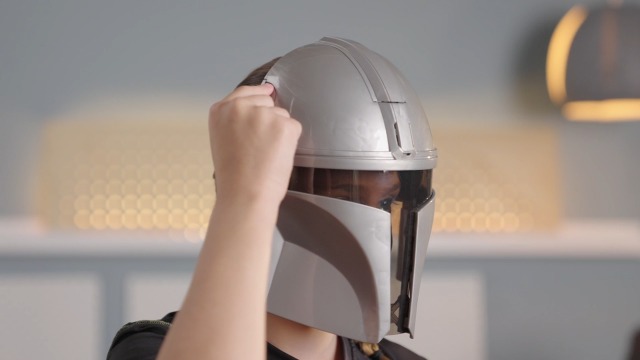 Star Wars Toys The Mandalorian Electronic Mask, The Mandalorian