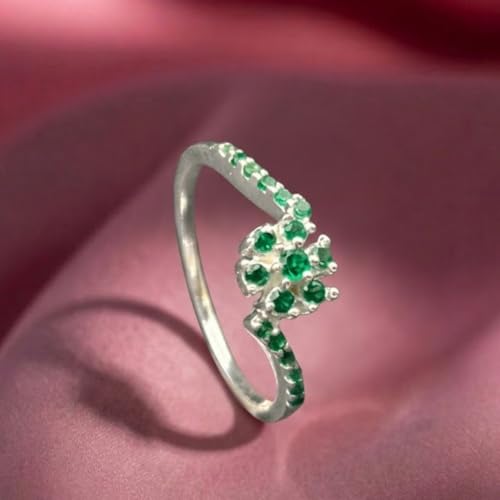 Image of Parasmoni Sparkling Green Floral Ring