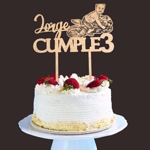 Topper para Cumpleaños Personalizado con Fotografía, Nombre y Edad, Adornos para Tarta, Topper para Tarta de Cumpleaños, Topper Jubilación, Topper Comunión, Topper Boda, Topper Personalizado | Ya disponible en tu tienda friki favorita! En mundofriki.es!