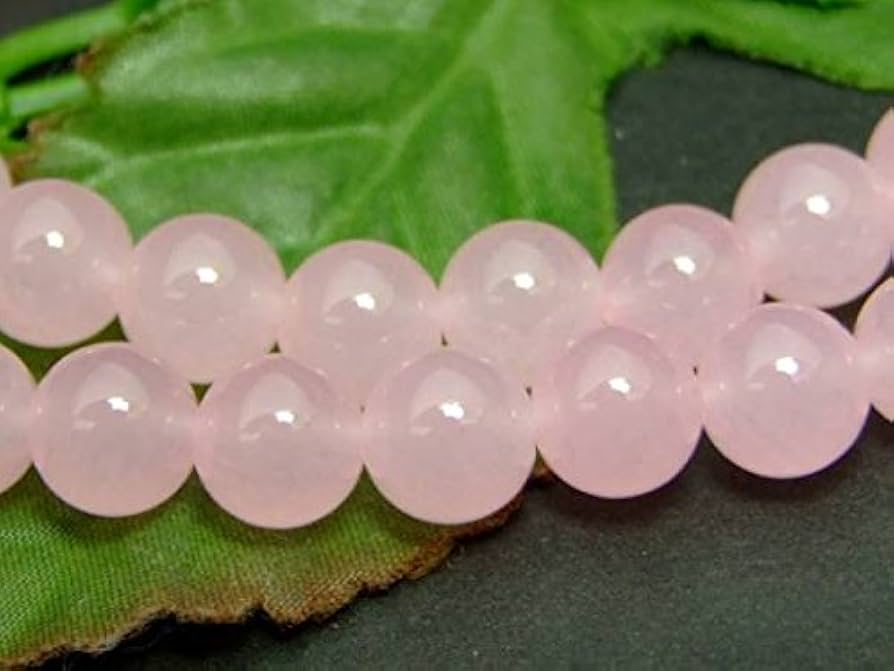 新品 綺麗なピンク色の翡翠卵形ペンダント革紐でビンテージスタイル