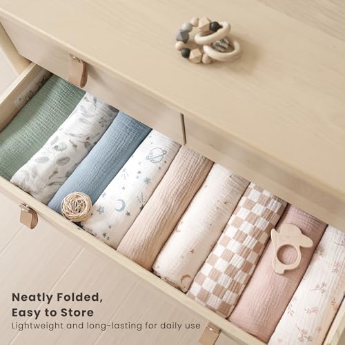 Image of Konssy 3 Pack Muslin Swaddle Blankets for Unisex, Newborn Receiving Blanket, Large 47 x 47 inches, Soft Breathable Muslin Baby Swaddles for Boys & Girls