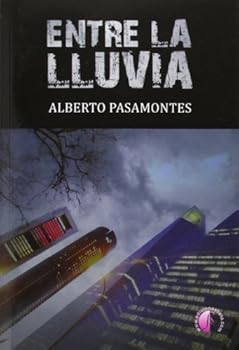 Paperback Entre la lluvia [Spanish] Book