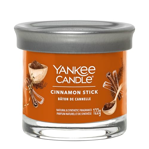 Yankee Candle Candela profumata alla cannella, piccola candela in bicchiere con doppio stoppino, miscela di cera di soia, candela a lunga combustione, regalo perfetto per le donne