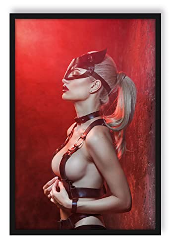 Pixxprint Blonde sexy en cuir dans une lumière rouge, poster dans un cadre photo, format : 80 x 60...