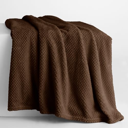 DecoKing Kuscheldecke 150x200 cm braun Decke Microfaser Wohndecke Tagesdecke Fleece weich sanft kuschelig skandinavischer Stil Schoko Henry