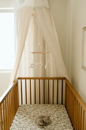 Image of Oilo Woodland Crib Sheet, Fitted Organic Cotton Jersey, 300 Thread Count, Breathable, Machine Washable, Fits Standard Crib & Toddler Bed (28 inch x 52 inch x 9 inch), Woodland Animals Nursery Bedding