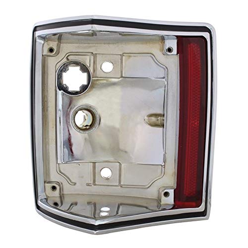 United Pacific 110160 1970-1972 El Camino and Station Wagon Chrome Tail Light Housing, Driver
