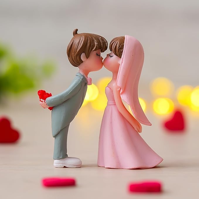 Statue de couple Joyeux : décoration de mariage romantique et design pour la maison