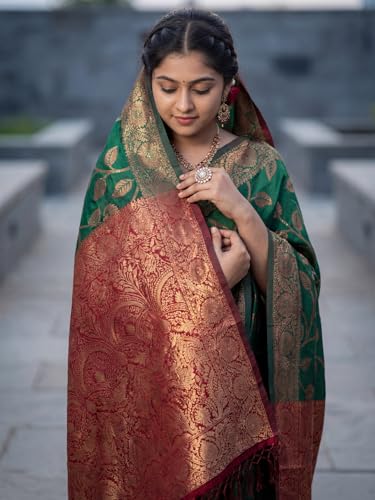 Image of AKHILAM Women's Kanjivaram Woven Soft Silk Saree With Blouse Piece