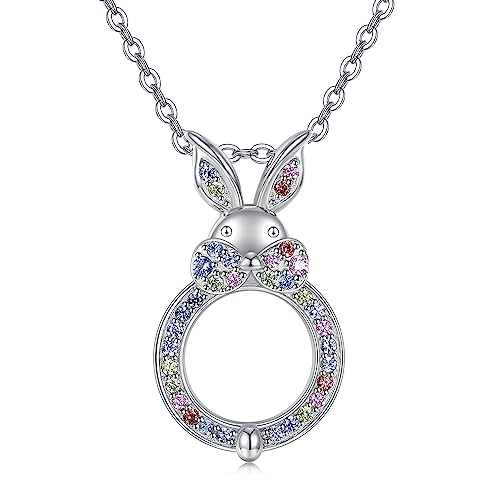 Dimensioni del ciondolo: 25 mm x 14,5 mm. Lunghezza della catena: catena da 18 pollici con estensioni da 2 pollici; peso: 5,4 g.