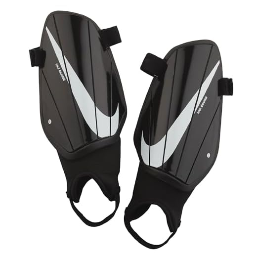 Nike Unisex Charge Fußball-Schienbeinschoner, Black/Black/White, XL