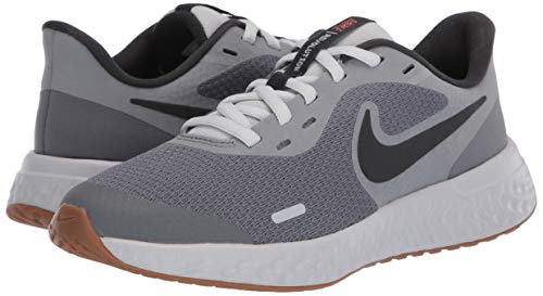 Nike Revolution 5 Grade évite les douleurs de running ado