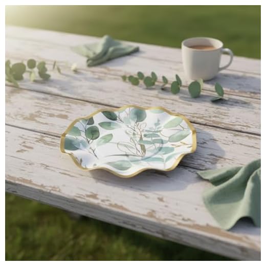 Prato Sobremesa Descartável com Borda Dourada